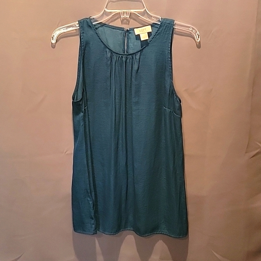 (J12) Tank top Womans Loft Sz S dark green